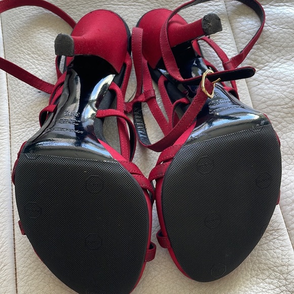 Red Dolce and Gabbana Heels Size 39.5 - Picture 11 of 14